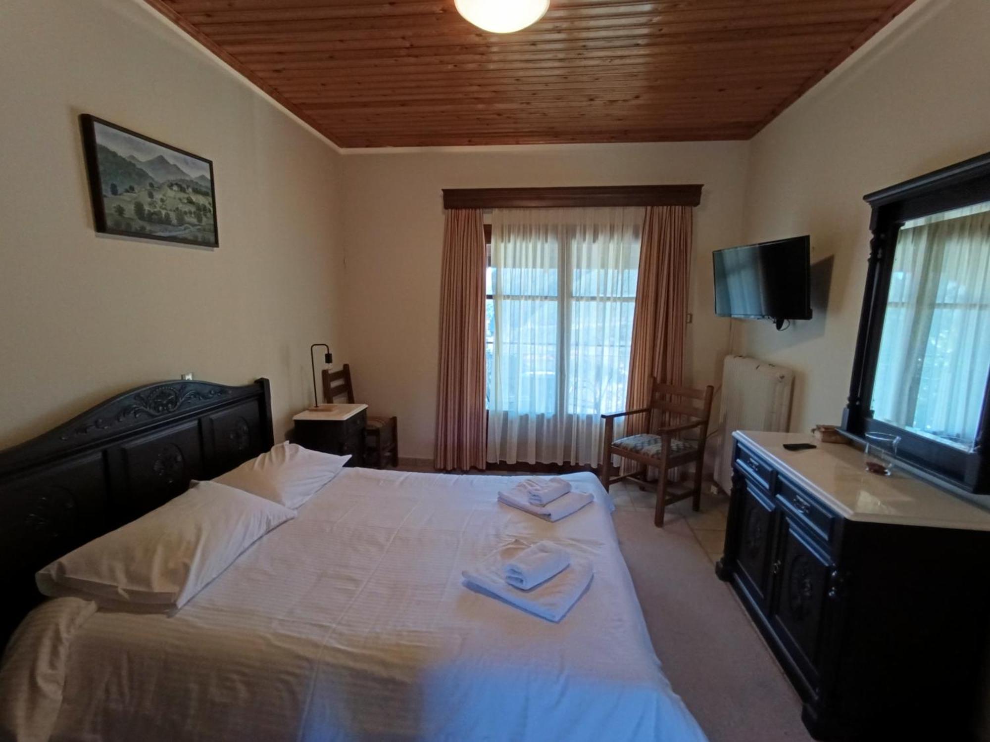 2 Alonia Hotell Anatoliki Frangista Rom bilde