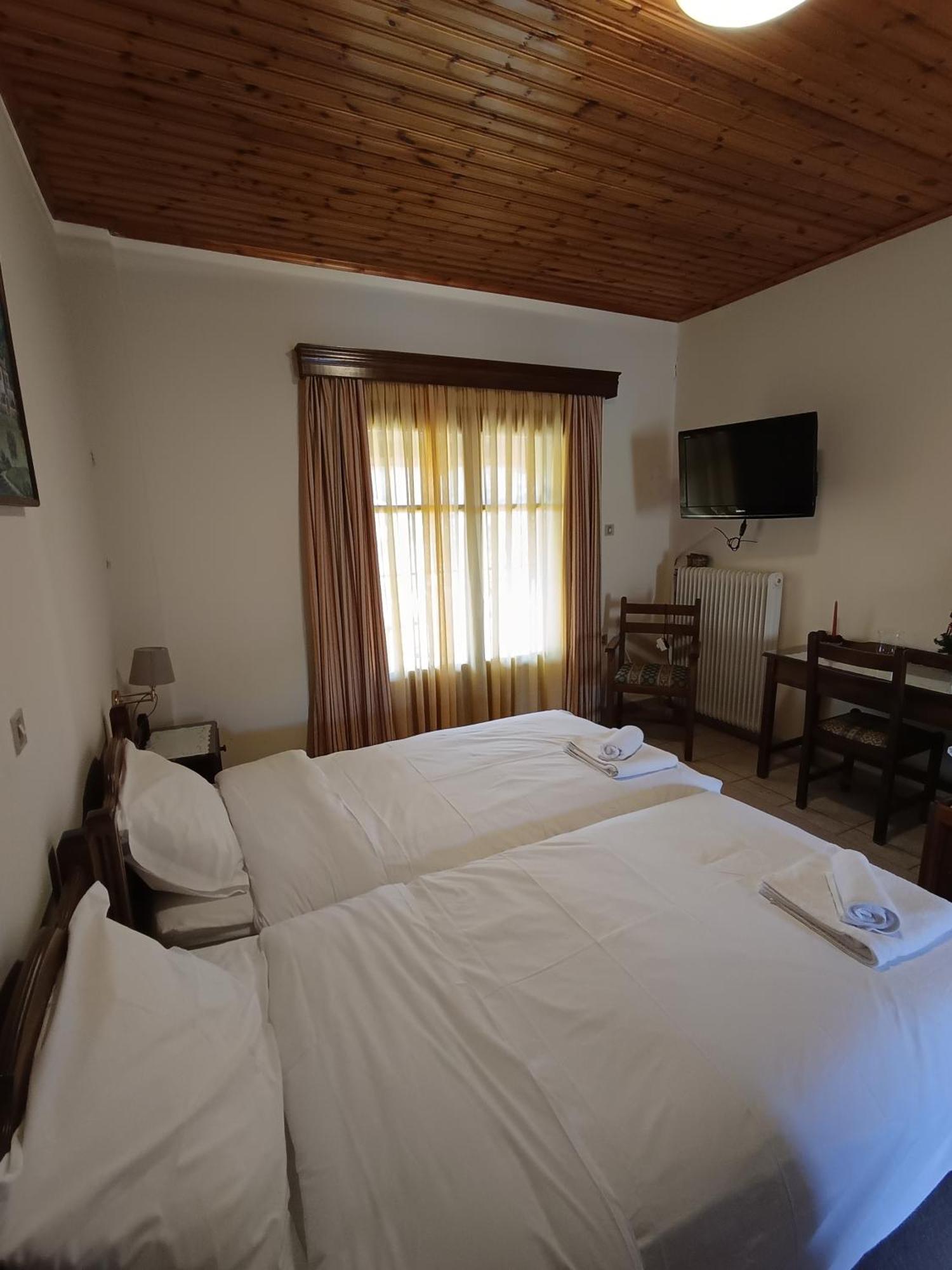 2 Alonia Hotell Anatoliki Frangista Rom bilde